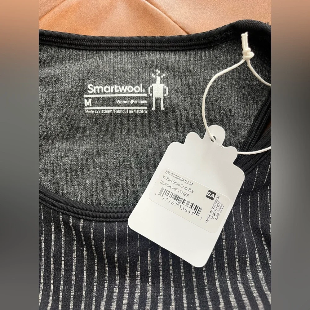 NWT Smartwool Women’s Sports Crop Bra - Size Medium - Black Heather - Picture 2 of 4